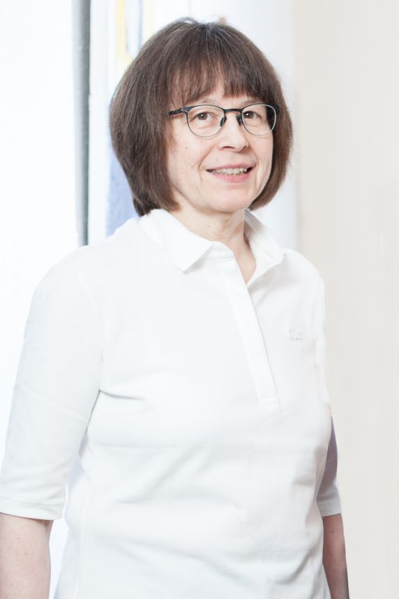 Dr. med Corina Brodmann, Fachärztin für Allgemeinmedizin, Zusatzqualifikation Naturheilverfahren